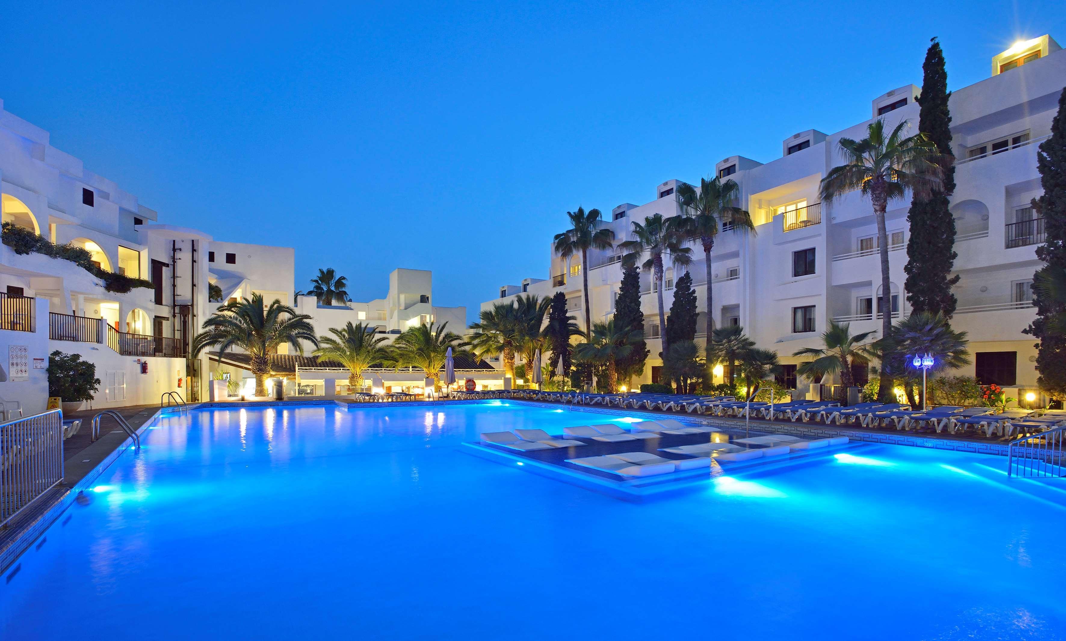 Sol Cala D'Or Apartamentos Bagian luar foto