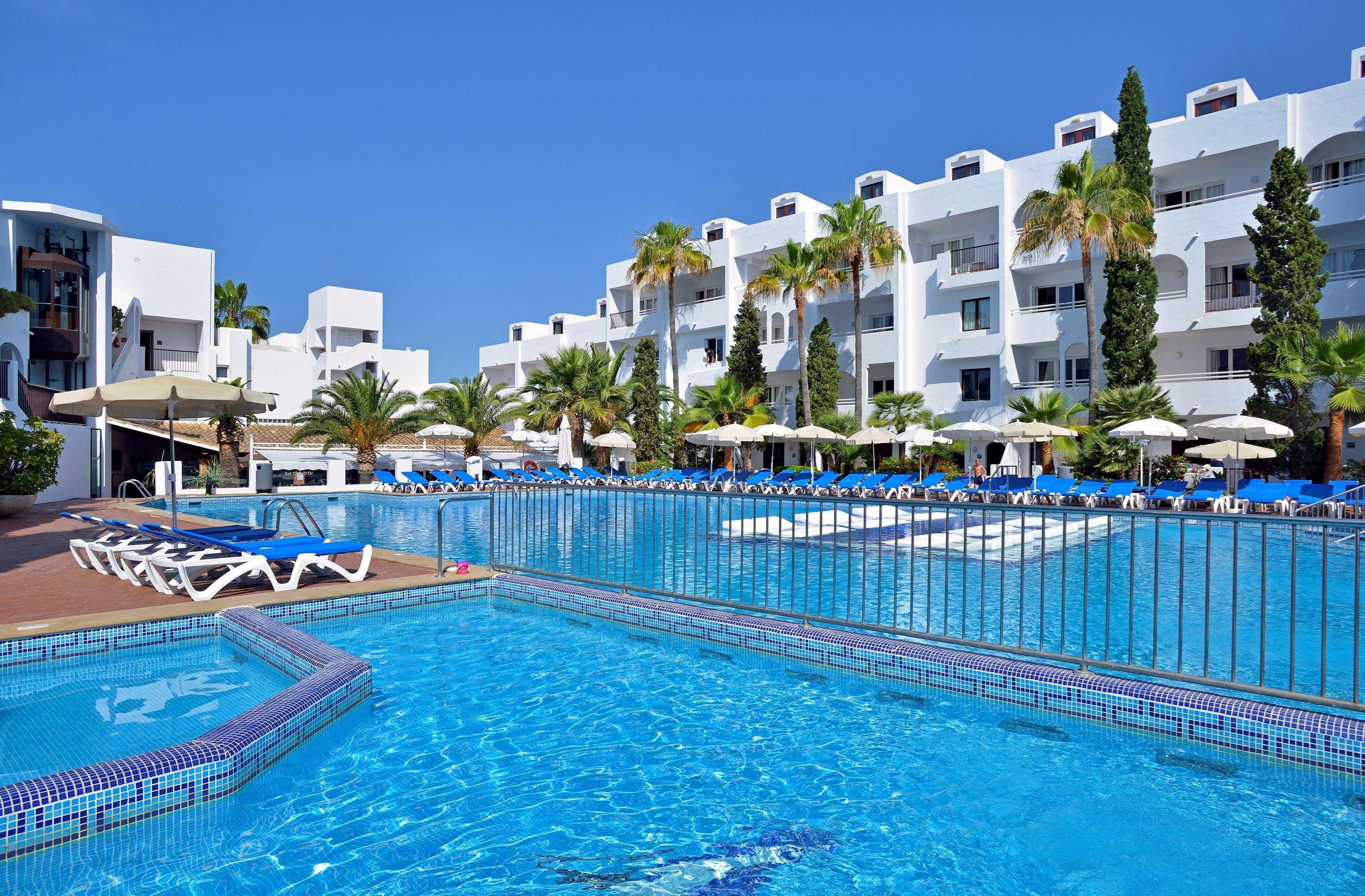 Sol Cala D'Or Apartamentos Bagian luar foto